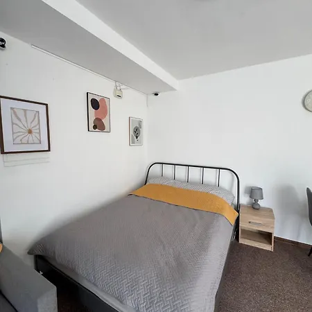 Apartamencik Przy Trasie Nr 2 アパート