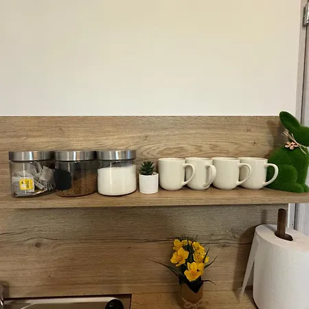 Apartamencik Przy Trasie Nr 2 *
