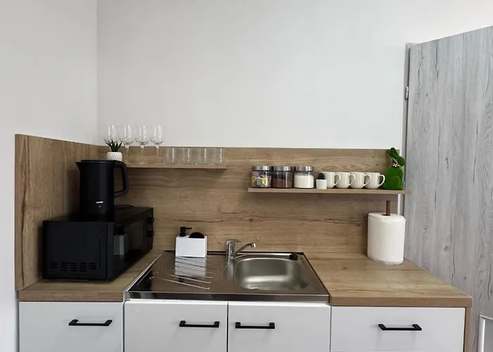 Apartamencik Przy Trasie Nr 2 *